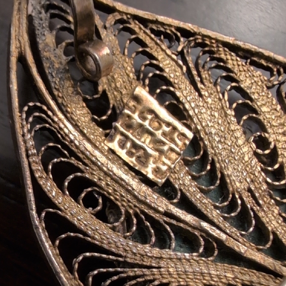 Vtg Israeli sterling silver green eilat stone filigree Leaf Brooch - Picture 6 of 7